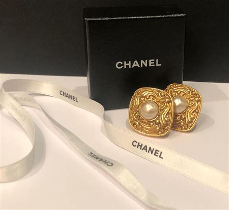 chanel baroque|Chanel baroque earrings.